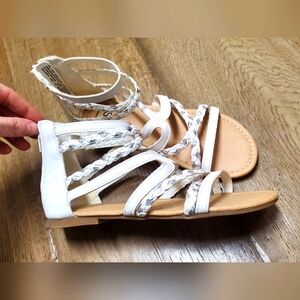 'So' memory foam Sandles